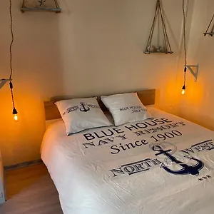 Ocean Apartment